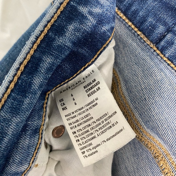 American Eagle Super Hi-Rise Flare Distressed Jeans - Picture 3 of 5